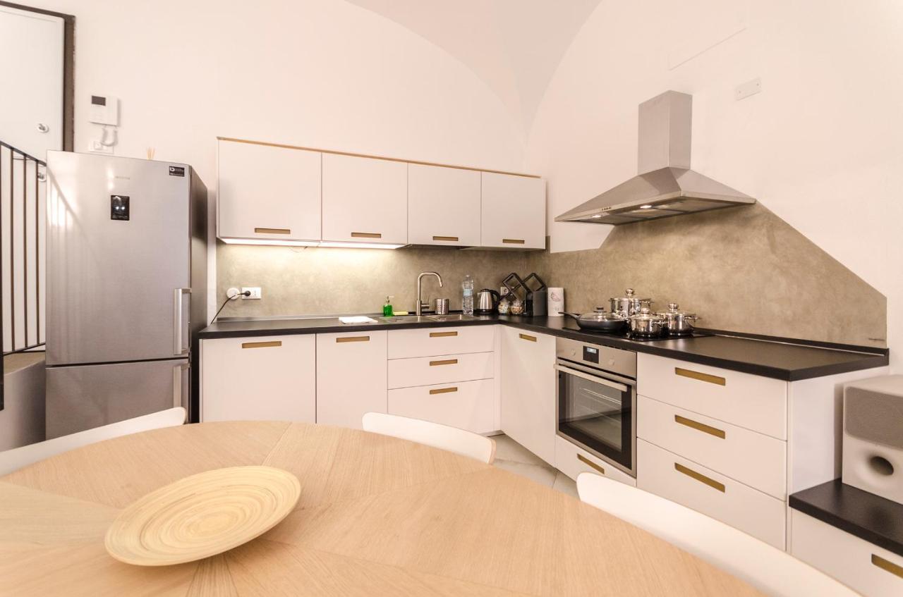 Cartoleria Suite: Spazioso, Moderno E Centrale Bologna Exterior photo